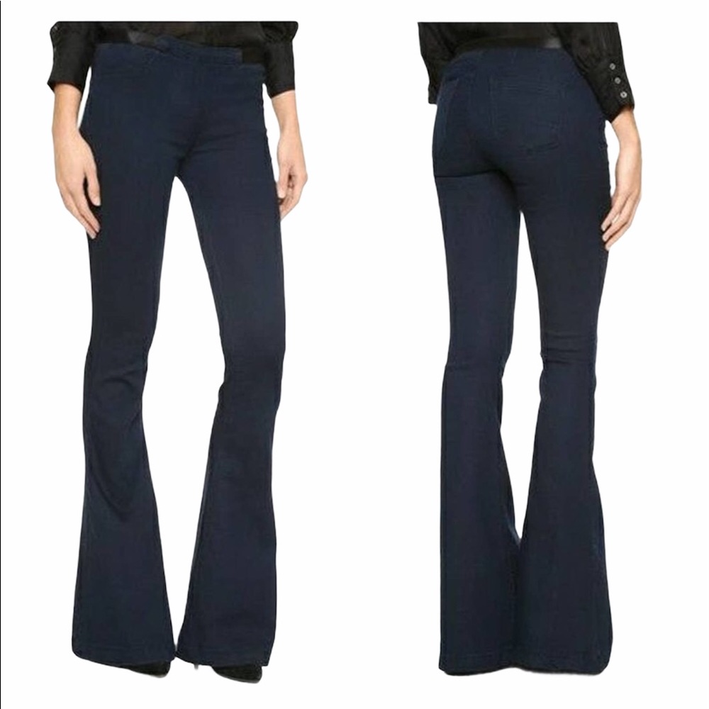 Blank NYC Pull On Bell Bottom Jeans  Size 27